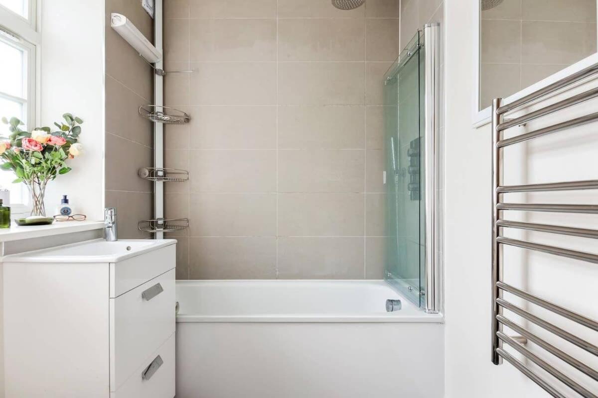 Large Luxury Studio In Heart Of Richmond 리치먼드 외부 사진